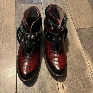 Freebird Saloon booties size 9